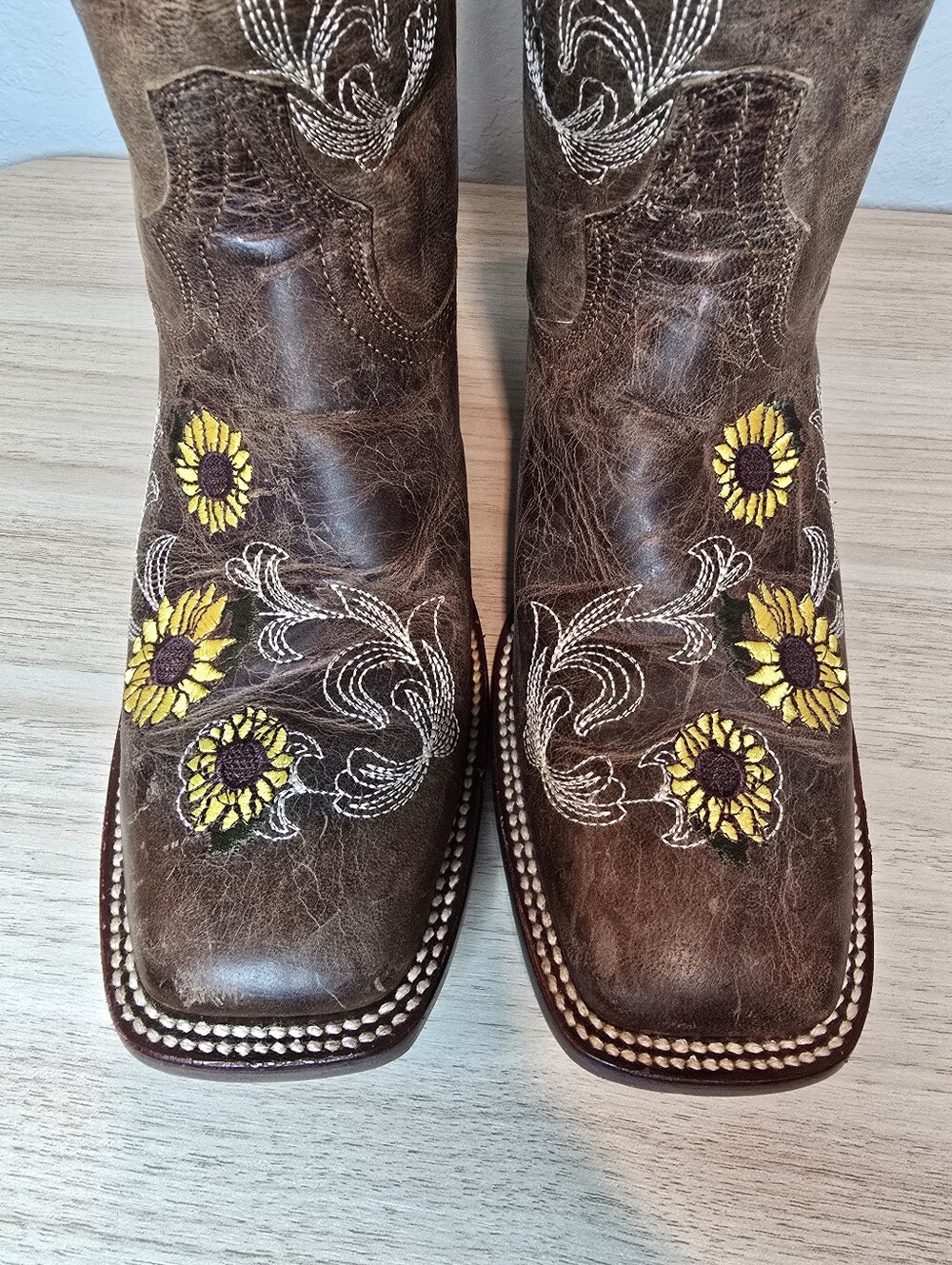 Womens Western Boots Sunflowers Shyanne 9 Cowgirl Square Toe Embroiderd Leather - Picture 3 of 6